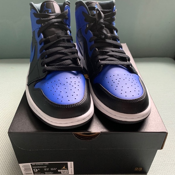Jordan Other - Jordan 1 Mid - “hyper royal/black” Men’s 9.5